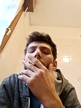 Snapshot of dariodario chatting on January 19, 2025, 8:50 am dariodario online show from January 19, 2025, 8:50 am