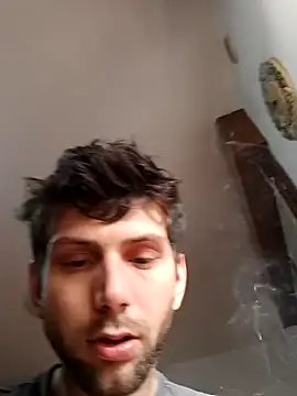 Snapshot of dariodario chatting on February 2, 2025, 8:35 am dariodario online show from February 2, 2025, 8:35 am