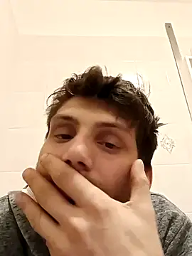 Snapshot of dariodario chatting on February 2, 2025, 11:51 am dariodario online show from February 2, 2025, 11:51 am