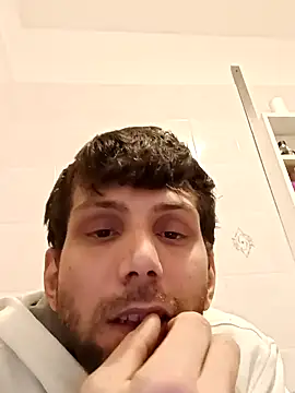 Snapshot of dariodario chatting on February 5, 2025, 11:02 am dariodario online show from February 5, 2025, 11:02 am