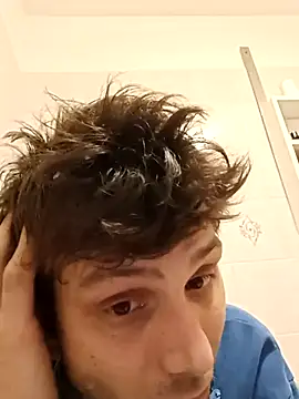 Snapshot of dariodario chatting on February 14, 2025, 10:49 am dariodario online show from February 14, 2025, 10:49 am