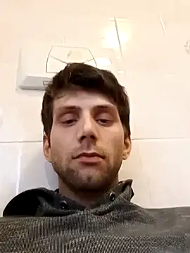 Snapshot of dariodario chatting on February 15, 2025, 3:17 pm dariodario online show from February 15, 2025, 3:17 pm