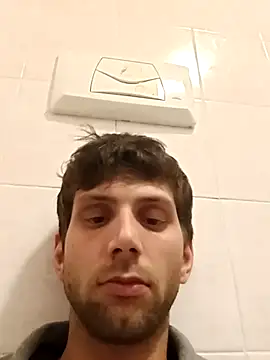 Snapshot of dariodario chatting on February 16, 2025, 10:54 pm dariodario online show from February 16, 2025, 10:54 pm