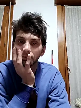 Snapshot of dariodario chatting on February 18, 2025, 9:42 pm dariodario online show from February 18, 2025, 9:42 pm