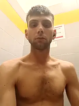 Snapshot of dariodario chatting on March 18, 2025, 6:04 pm dariodario online show from March 18, 2025, 6:04 pm