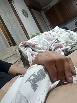 Snapshot of dariodario chatting on November 12, 2025, 11:36 pm dariodario online show from November 12, 2025, 11:36 pm