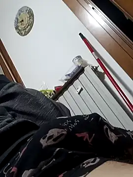 Snapshot of dariodario chatting on November 15, 2025, 10:59 pm dariodario online show from November 15, 2025, 10:59 pm