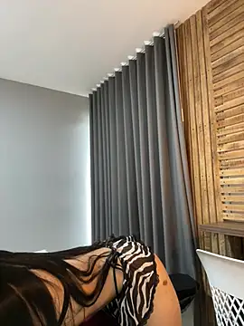  AmberSmithh online show from February 6, 2025, 11:43 am