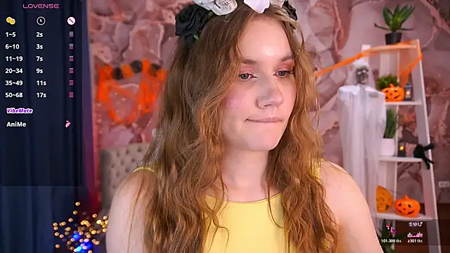 FoxyyKate online show from October 31, 2025, 3:35 pm