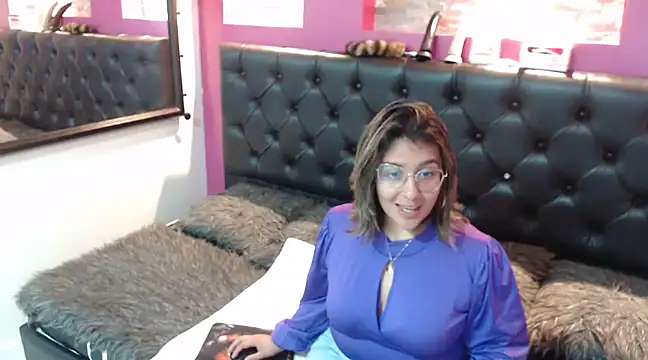 Snapshot of Pandoracherry chatting on December 21, 2024, 1:36 am Pandoracherry online show from December 21, 2024, 1:36 am