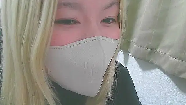 Snapshot of Remi_official chatting on October 21, 2025, 7:58 pm Remi official online show from October 21, 2025, 7:58 pm