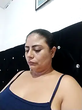 Snapshot of ElizabethWeil chatting on February 17, 2026, 3:03 am ElizabethWeil online show from February 17, 2026, 3:03 am