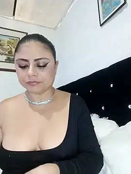 Snapshot of ElizabethWeil chatting on February 17, 2026, 3:08 pm ElizabethWeil online show from February 17, 2026, 3:08 pm