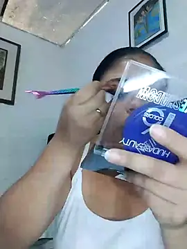 Snapshot of ElizabethWeil chatting on February 28, 2026, 2:07 pm ElizabethWeil online show from February 28, 2026, 2:07 pm