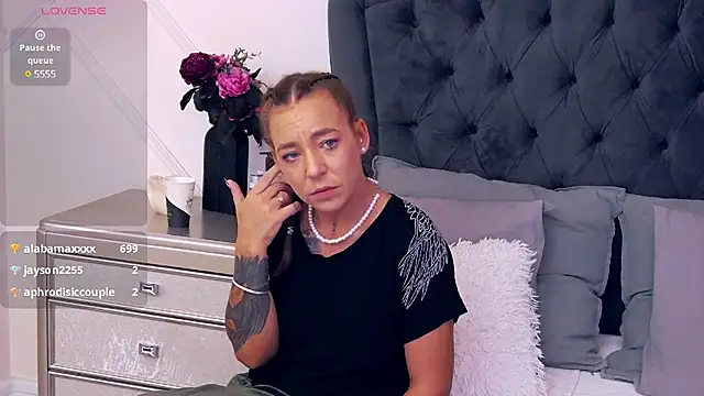 Snapshot of KatyNolan chatting on February 8, 2025, 9:13 am KatyNolan online show from February 8, 2025, 9:13 am