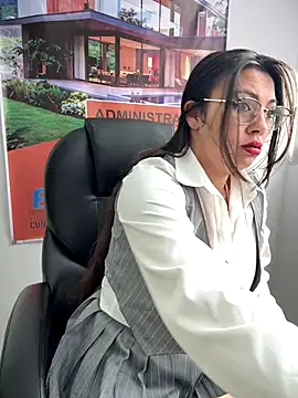 LIZ-06  online show from November 30, 2025, 3:27 pm