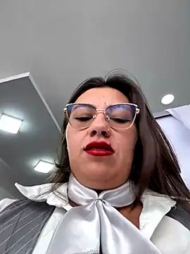 LIZ-06  online show from December 22, 2025, 4:48 pm