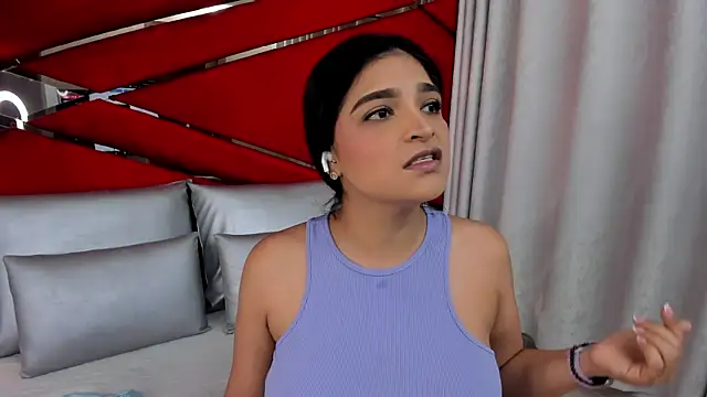 Snapshot of AdeleGray chatting on February 13, 2025, 12:00 pm AdeleGray online show from February 13, 2025, 12:00 pm