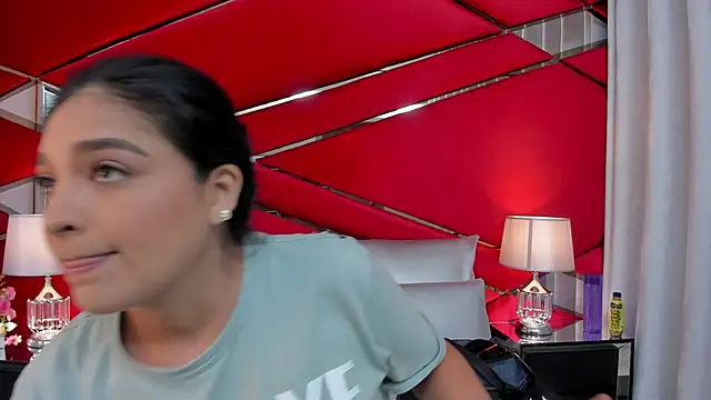 Snapshot of AdeleGray chatting on March 6, 2025, 11:58 am AdeleGray online show from March 6, 2025, 11:58 am