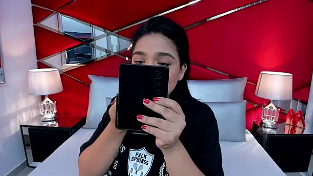 Snapshot of AdeleGray chatting on March 14, 2025, 11:56 am AdeleGray online show from March 14, 2025, 11:56 am