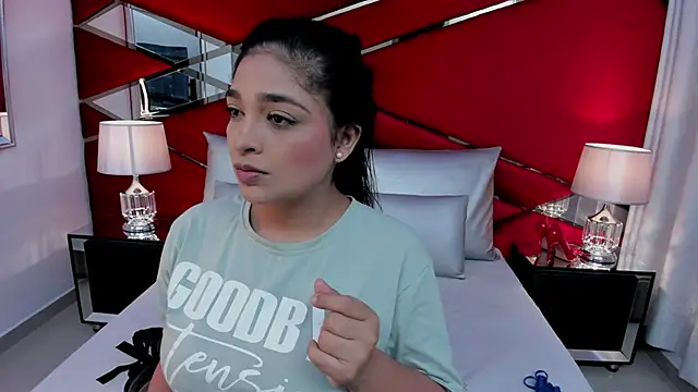 Snapshot of AdeleGray chatting on September 19, 2025, 11:44 am AdeleGray online show from September 19, 2025, 11:44 am