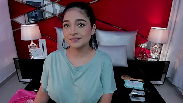 Snapshot of AdeleGray chatting on October 2, 2025, 11:50 am AdeleGray online show from October 2, 2025, 11:50 am