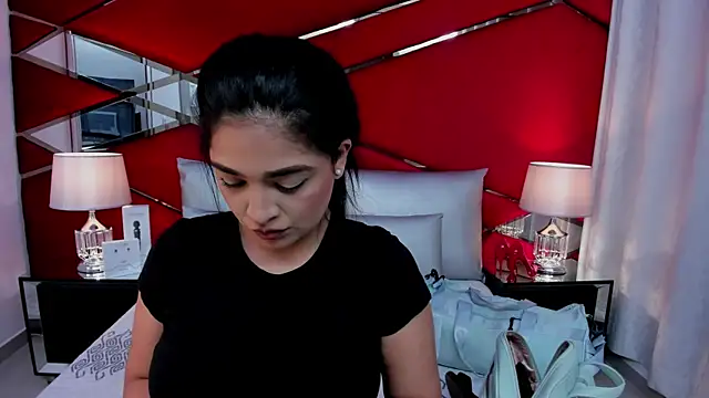 Snapshot of AdeleGray chatting on October 7, 2025, 11:51 am AdeleGray online show from October 7, 2025, 11:51 am