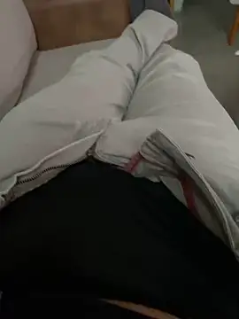 FabioF698 online show from January 2, 2025, 9:50 pm