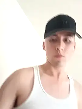 Snapshot of EE9EE9 chatting on January 16, 2025, 8:57 pm EE9EE9 online show from January 16, 2025, 8:57 pm