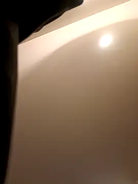 Snapshot of EE9EE9 chatting on January 8, 2026, 12:40 pm EE9EE9 online show from January 8, 2026, 12:40 pm