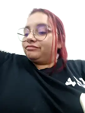 Snapshot of CURVY-HORNY chatting on February 26, 2025, 9:27 pm CURVY-HORNY online show from February 26, 2025, 9:27 pm