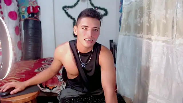 Snapshot of danilo302209 chatting on December 20, 2024, 10:54 pm danilo302209 online show from December 20, 2024, 10:54 pm