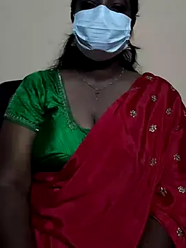 Snapshot of sheela28 chatting on December 11, 2024, 12:44 am sheela28 online show from December 11, 2024, 12:44 am