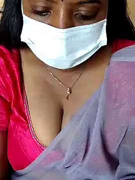 Snapshot of sheela28 chatting on December 14, 2024, 9:18 am sheela28 online show from December 14, 2024, 9:18 am