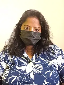 Snapshot of sheela28 chatting on September 18, 2025, 6:26 am sheela28 online show from September 18, 2025, 6:26 am