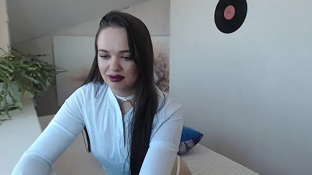 Luxuriouss s online show from October 24, 2025, 4:09 am