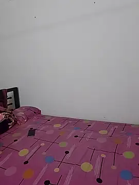 Cute-manisha online show from September 24, 2025, 4:05 am