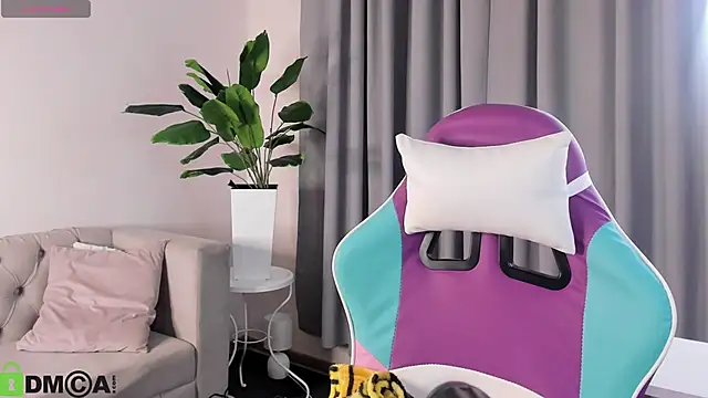 Snapshot of Bonni_Meiz chatting on February 15, 2026, 3:03 am Bonni Meiz online show from February 15, 2026, 3:03 am