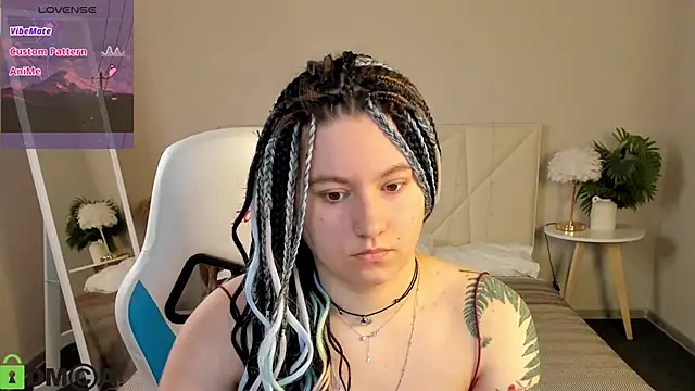 Snapshot of Bonni_Meiz chatting on March 4, 2026, 3:12 am Bonni Meiz online show from March 4, 2026, 3:12 am