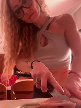 Snapshot of harleyejoker1 chatting on February 5, 2026, 10:20 am harleyejoker1 online show from February 5, 2026, 10:20 am