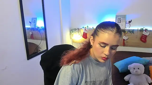 Snapshot of Emyli_rousse_ chatting on December 27, 2024, 2:33 pm Emyli rousse online show from December 27, 2024, 2:33 pm