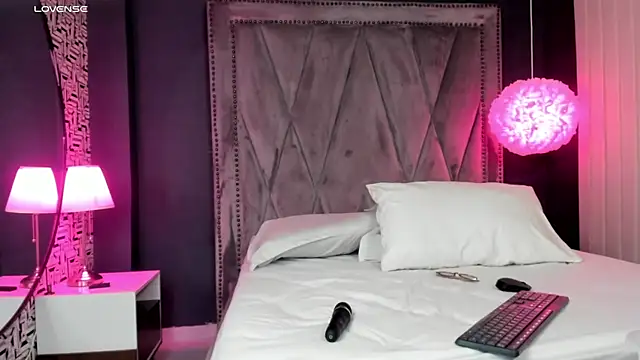 Snapshot of Pamela_Johnsonn chatting on November 17, 2025, 7:41 pm Pamela Johnsonn online show from November 17, 2025, 7:41 pm