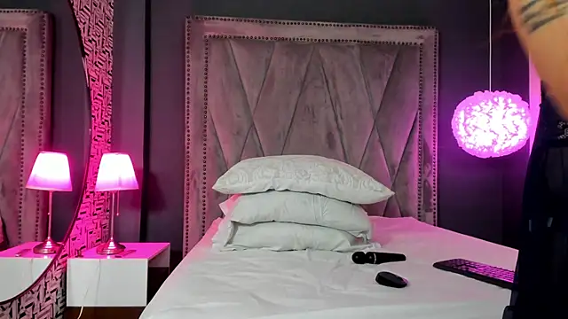 Snapshot of Pamela_Johnsonn chatting on January 5, 2026, 7:39 pm Pamela Johnsonn online show from January 5, 2026, 7:39 pm