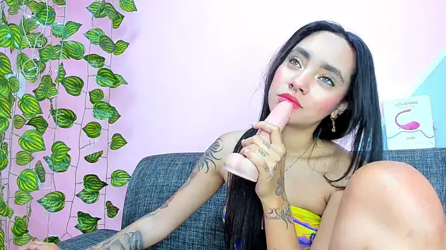 dakota-bright01 online show from February 21, 2025, 4:59 pm