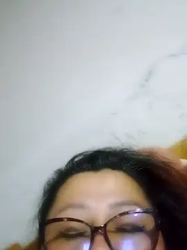 Snapshot of Darly_Gomez chatting on December 23, 2024, 1:24 pm Darly Gomez online show from December 23, 2024, 1:24 pm