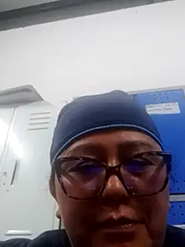 Snapshot of Darly_Gomez chatting on January 1, 2025, 11:40 pm Darly Gomez online show from January 1, 2025, 11:40 pm