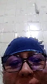 Snapshot of Darly_Gomez chatting on January 4, 2025, 10:34 pm Darly Gomez online show from January 4, 2025, 10:34 pm