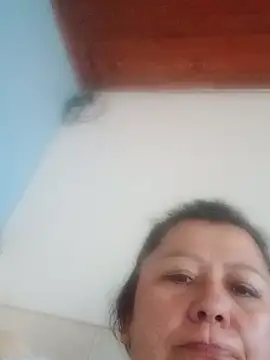 Snapshot of Darly_Gomez chatting on January 13, 2025, 12:13 pm Darly Gomez online show from January 13, 2025, 12:13 pm