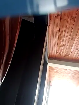 Snapshot of Darly_Gomez chatting on January 24, 2025, 4:06 pm Darly Gomez online show from January 24, 2025, 4:06 pm