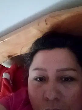 Snapshot of Darly_Gomez chatting on January 25, 2025, 8:42 pm Darly Gomez online show from January 25, 2025, 8:42 pm